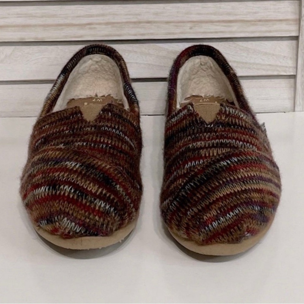 Toms Multicolor Patterned Flats - Picture 2 of 8